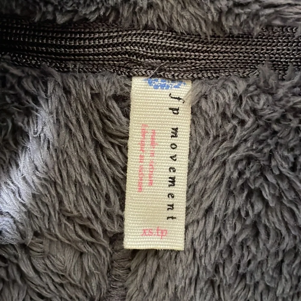 FP MOVEMENT SEEING STARS OVERSIZE FLEECE COZY GRAY SHORT JACKET SZ XS-S - Picture 11 of 12